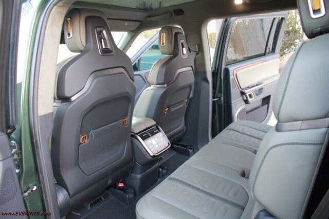 2023 Rivian R1S Adventure AWD - Photo 15 - Rialto, CA 92376-8618