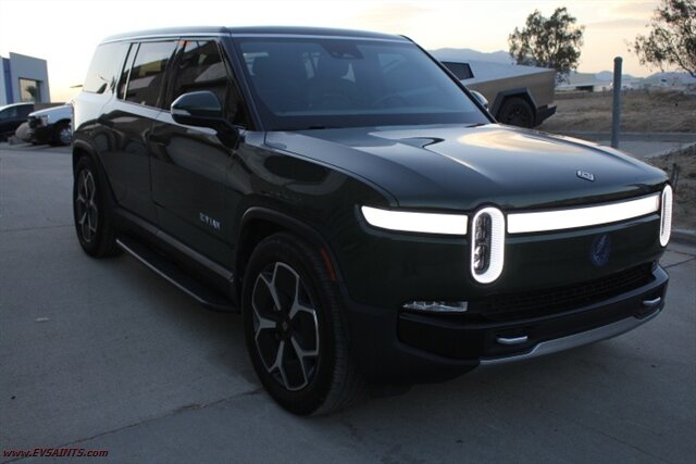 2023 Rivian R1S Adventure AWD - Photo 31 - Rialto, CA 92376-8618