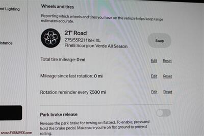 2023 Rivian R1S Adventure AWD - Photo 27 - Rialto, CA 92376-8618