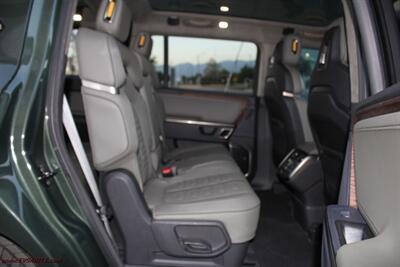 2023 Rivian R1S Adventure AWD - Photo 11 - Rialto, CA 92376-8618