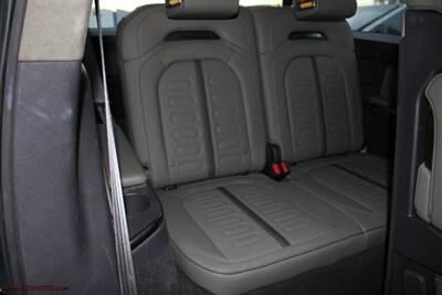 2023 Rivian R1S Adventure AWD - Photo 12 - Rialto, CA 92376-8618