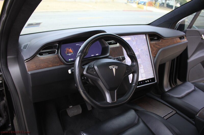 2021 Tesla Model X Long Range Plus   - Photo 14 - Rialto, CA 92376-8618