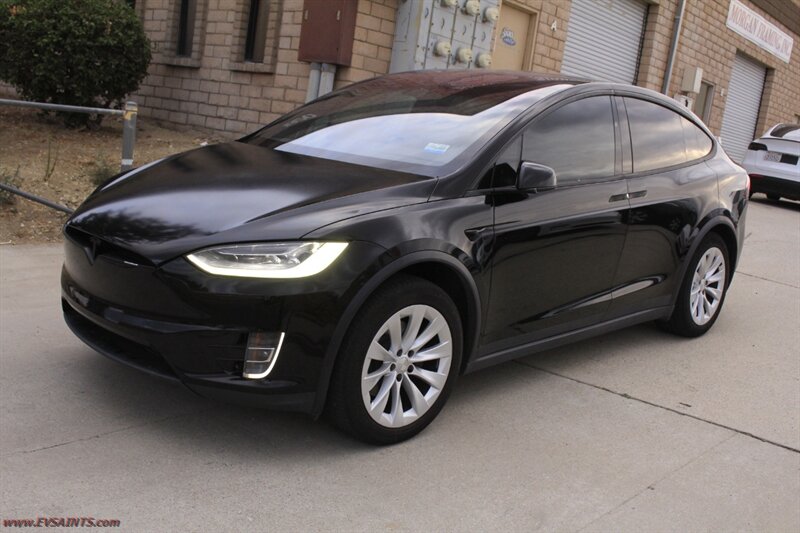 2021 Tesla Model X Long Range Plus   - Photo 1 - Rialto, CA 92376-8618