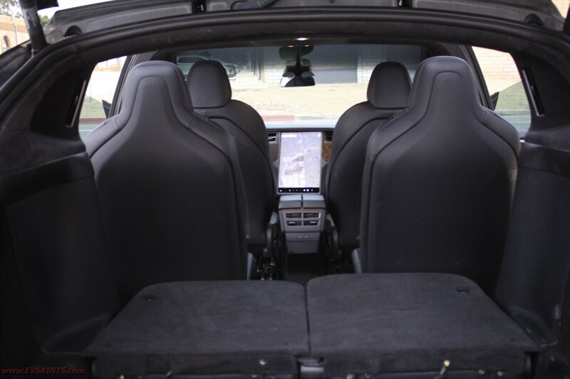2021 Tesla Model X Long Range Plus   - Photo 17 - Rialto, CA 92376-8618