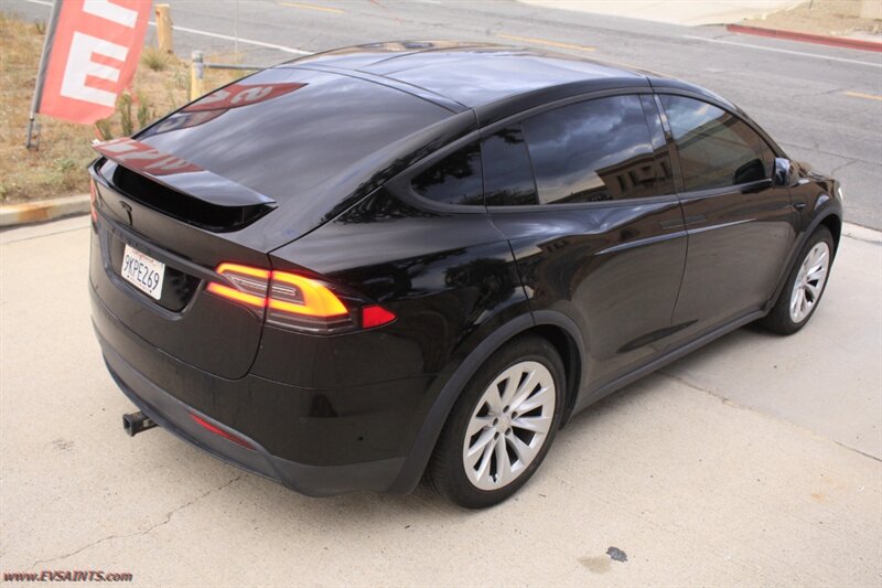2021 Tesla Model X Long Range Plus   - Photo 5 - Rialto, CA 92376-8618