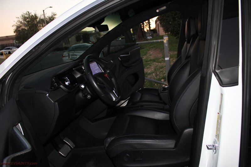 2017 Tesla Model X 100D - Photo 16 - Rialto, CA 92376-8618