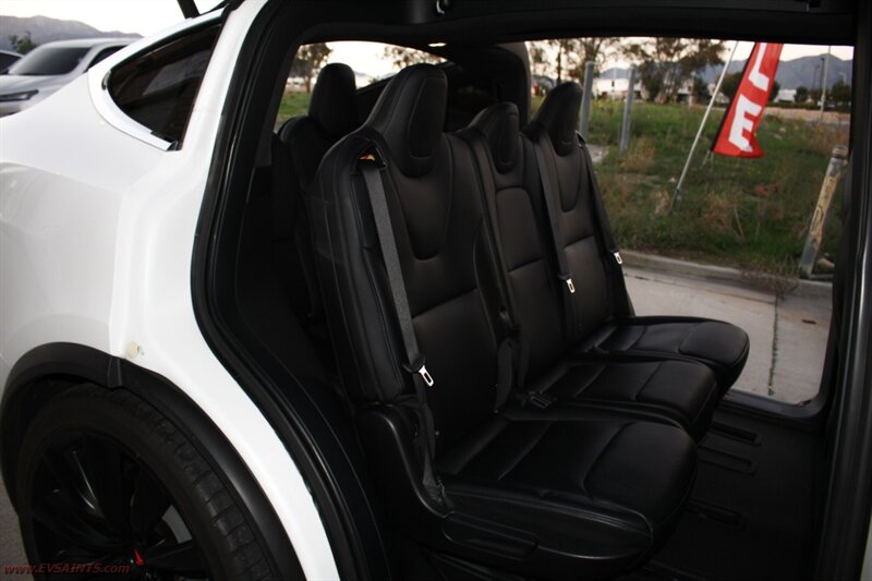 2017 Tesla Model X 100D - Photo 14 - Rialto, CA 92376-8618