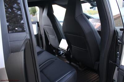 2024 Tesla Cybertruck Foundation AWD   - Photo 24 - Rialto, CA 92376-8618