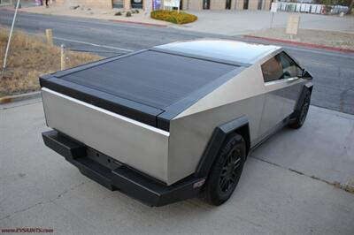 2024 Tesla Cybertruck Foundation AWD   - Photo 12 - Rialto, CA 92376-8618