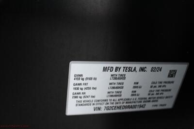 2024 Tesla Cybertruck Foundation AWD   - Photo 3 - Rialto, CA 92376-8618