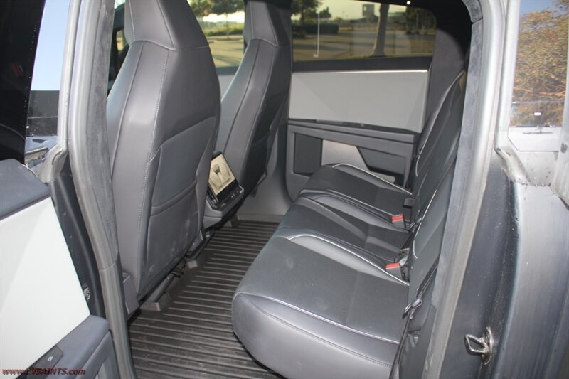 2024 Tesla Cybertruck Foundation AWD WARRANTY - FINANCING - Photo 11 - Rialto, CA 92376-8618