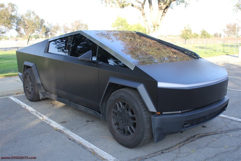 2024 Tesla Cybertruck Foundation AWD WARRANTY - FINANCING - Photo 2 - Rialto, CA 92376-8618