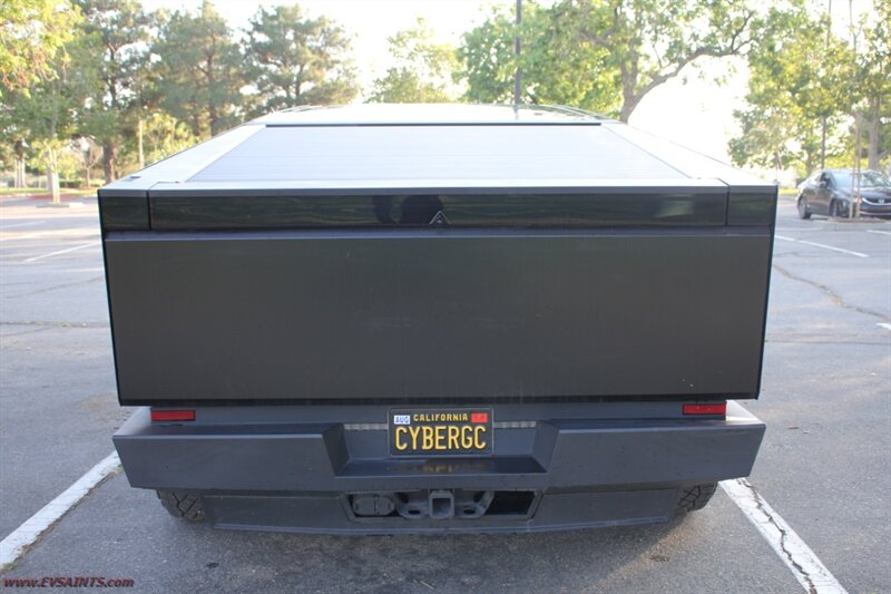 2024 Tesla Cybertruck Foundation AWD WARRANTY - FINANCING - Photo 8 - Rialto, CA 92376-8618