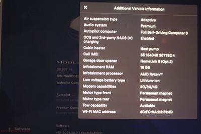 2022 Tesla Model X   - Photo 25 - Rialto, CA 92376-8618