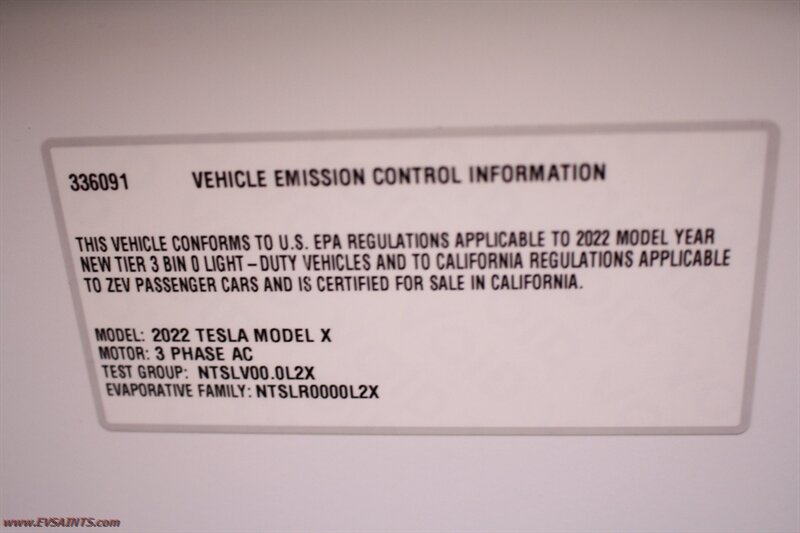 2022 Tesla Model X   - Photo 22 - Rialto, CA 92376-8618