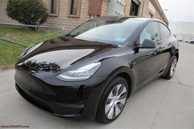 2023 Tesla Model Y AWD - Photo 2 - Rialto, CA 92376-8618