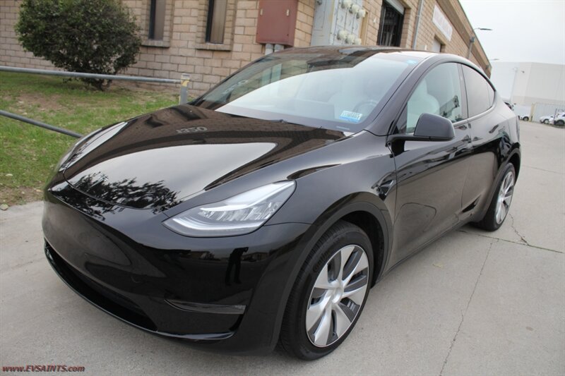 2023 Tesla Model Y AWD - Photo 2 - Rialto, CA 92376-8618