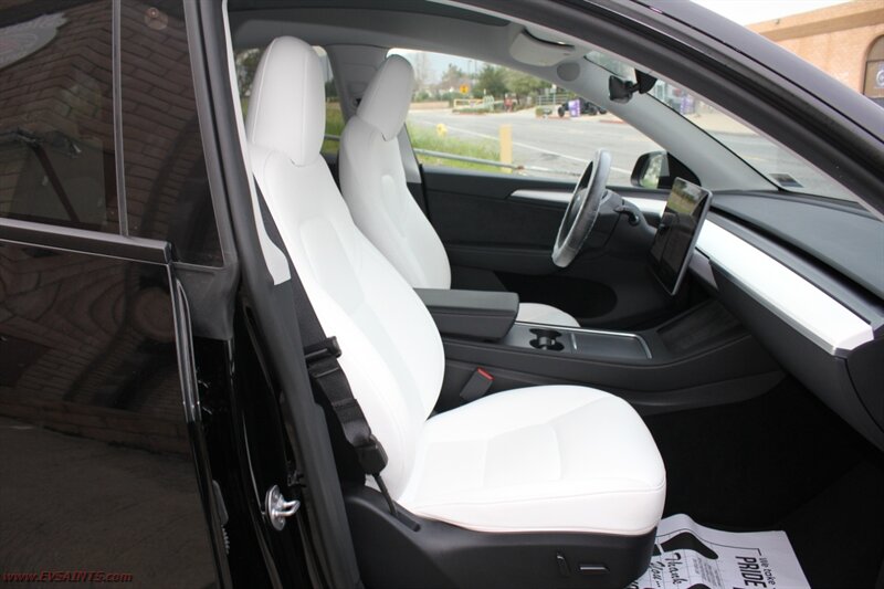 2023 Tesla Model Y AWD - Photo 10 - Rialto, CA 92376-8618