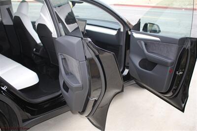 2023 Tesla Model Y AWD - Photo 12 - Rialto, CA 92376-8618