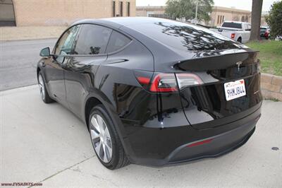2023 Tesla Model Y AWD - Photo 5 - Rialto, CA 92376-8618