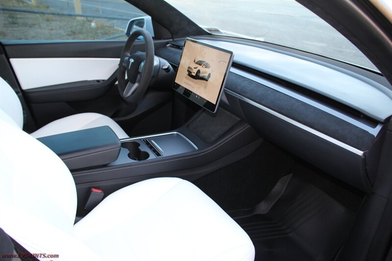 2022 Tesla Model Y Performance  Fully Paid FSD: Warranty: Financing - Photo 14 - Rialto, CA 92376-8618