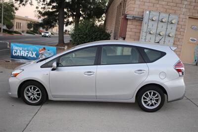 2017 Toyota Prius v Three  Finance Available - Photo 6 - Rialto, CA 92376-8618