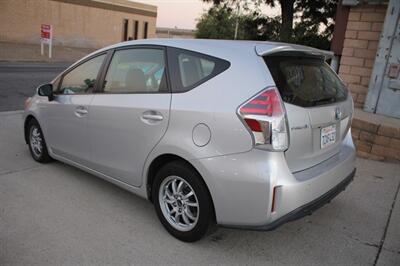 2017 Toyota Prius v Three  Finance Available - Photo 7 - Rialto, CA 92376-8618