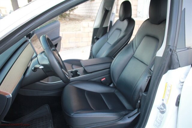 2020 Tesla Model 3 Standard Range Plus - Photo 18 - Rialto, CA 92376-8618