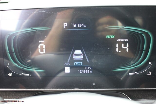 2023 Kia Niro EX Touring Finance Available - Photo 21 - Rialto, CA 92376-8618