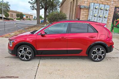 2023 Kia Niro EX Touring Finance Available - Photo 4 - Rialto, CA 92376-8618