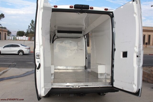 2023 RAM ProMaster 3500 159 WB REFER w ThermoKing - Photo 10 - Rialto, CA 92376-8618