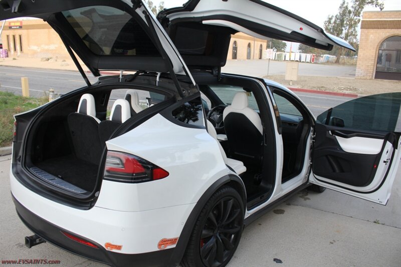 2020 Tesla Model X Performance Ludicrous Plus Mode - Photo 15 - Rialto, CA 92376-8618