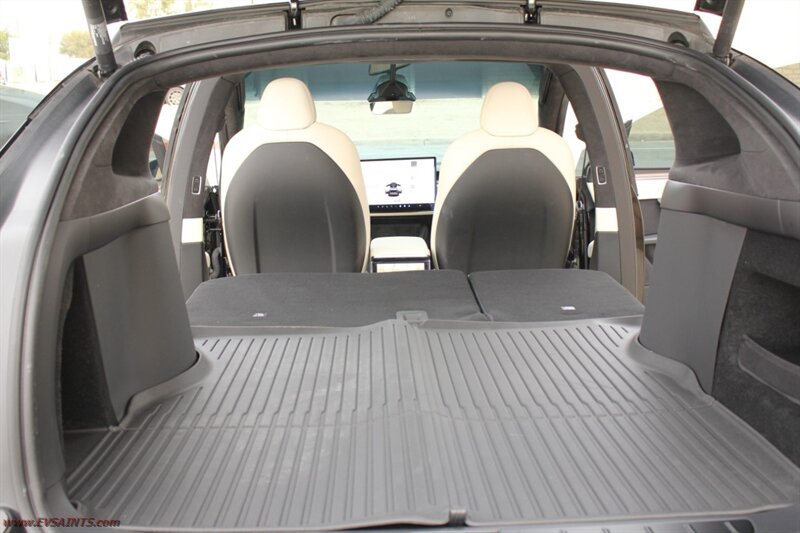 2023 Tesla Model X Dual Motor AWD - Photo 18 - Rialto, CA 92376-8618