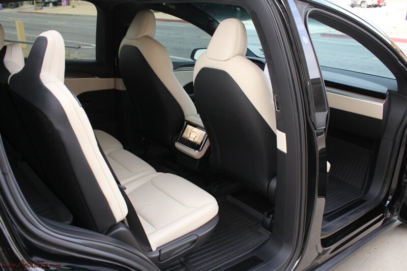 2023 Tesla Model X Dual Motor AWD - Photo 12 - Rialto, CA 92376-8618