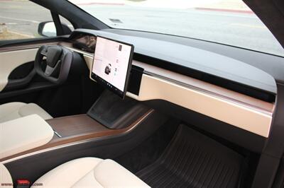 2023 Tesla Model X Dual Motor AWD - Photo 13 - Rialto, CA 92376-8618