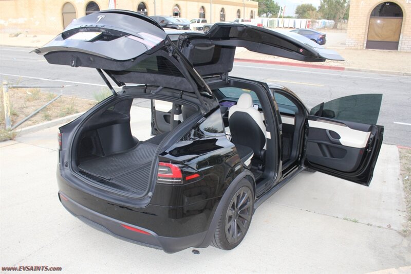 2023 Tesla Model X Dual Motor AWD - Photo 21 - Rialto, CA 92376-8618