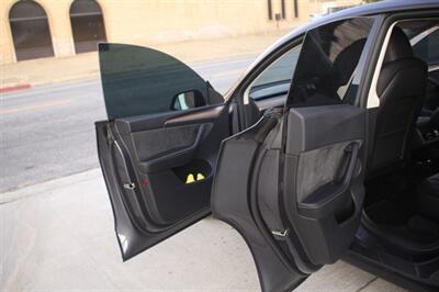 2023 Tesla Model Y Long Range  EV Rebate - Finance - Warranty - Photo 10 - Rialto, CA 92376-8618