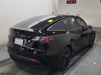 2023 Tesla Model Y Long Range   - Photo 3 - Rialto, CA 92376-8618