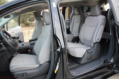 2024 Toyota Sienna LE 8-Passenger  HYBRID - Photo 7 - Rialto, CA 92376-8618