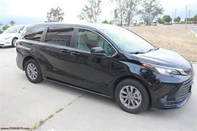 2024 Toyota Sienna LE 8-Passenger  HYBRID - Photo 4 - Rialto, CA 92376-8618