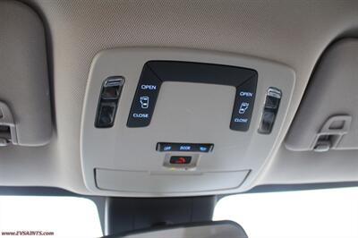 2024 Toyota Sienna LE 8-Passenger  HYBRID - Photo 15 - Rialto, CA 92376-8618