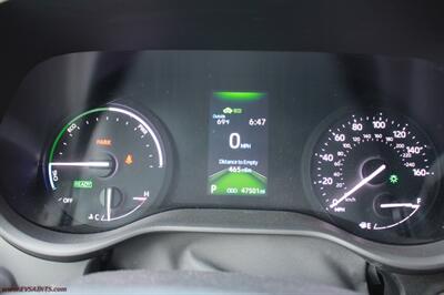 2024 Toyota Sienna LE 8-Passenger  HYBRID - Photo 12 - Rialto, CA 92376-8618