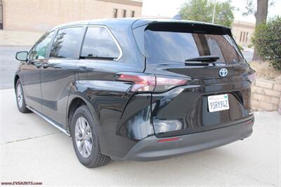 2024 Toyota Sienna LE 8-Passenger  HYBRID - Photo 6 - Rialto, CA 92376-8618