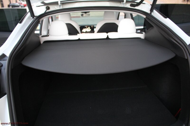 2025 Tesla Model Y Performance We Finance This - Photo 14 - Rialto, CA 92376-8618