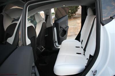 2025 Tesla Model Y Performance We Finance This - Photo 13 - Rialto, CA 92376-8618