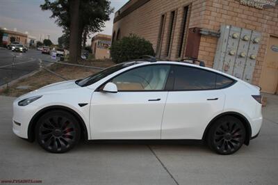 2025 Tesla Model Y Performance We Finance This - Photo 3 - Rialto, CA 92376-8618