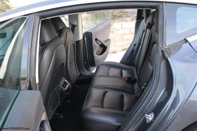 2018 Tesla Model 3 Long Range  We Finance - Photo 11 - Rialto, CA 92376-8618