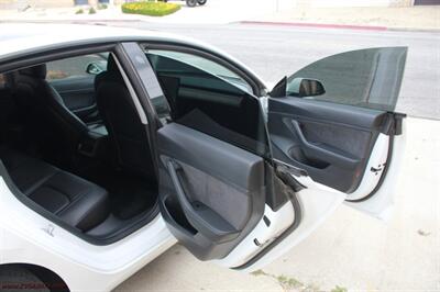 2021 Tesla Model 3 4H  We Finance - Photo 11 - Rialto, CA 92376-8618