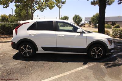 2024 Kia Niro LX  We Finance - Photo 4 - Rialto, CA 92376-8618
