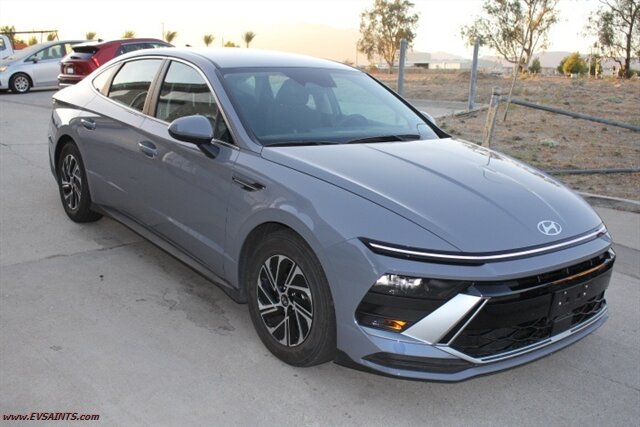 2026 Hyundai SONATA Hybrid Hybrid Blue Easy Finance Available - Photo 4 - Rialto, CA 92376-8618